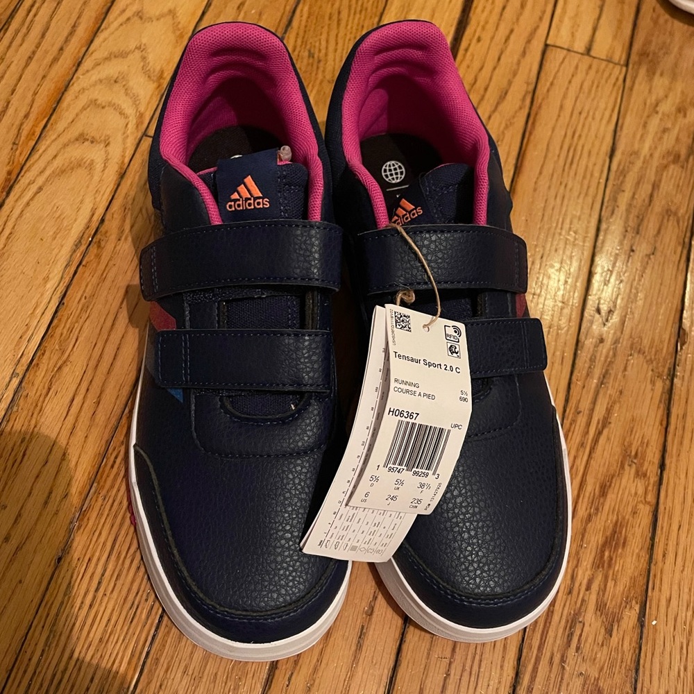 Adidas girls size 6 sneakers new